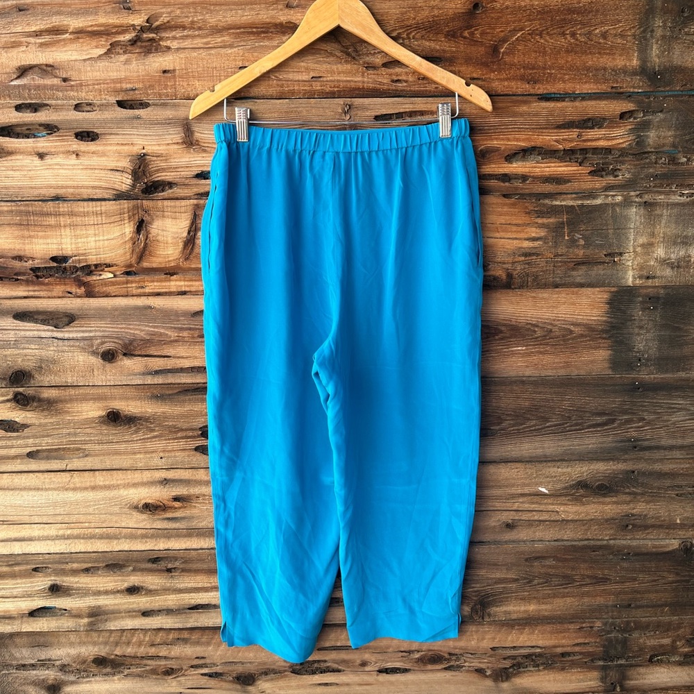 DIANE VON FURSTENBERG | Silk Assets 100% Silk Teal Blue & Lime Tulip 2-Piece Set - Picture 9 of 11